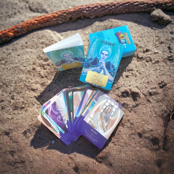 Kyle Gray “Angel Prayers” oracle cards - Picture 12 of 12